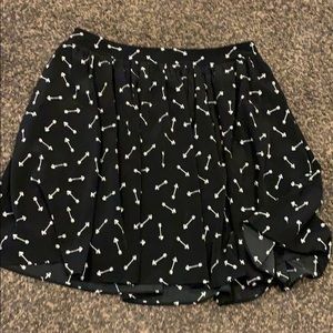 LC skirt with arrows